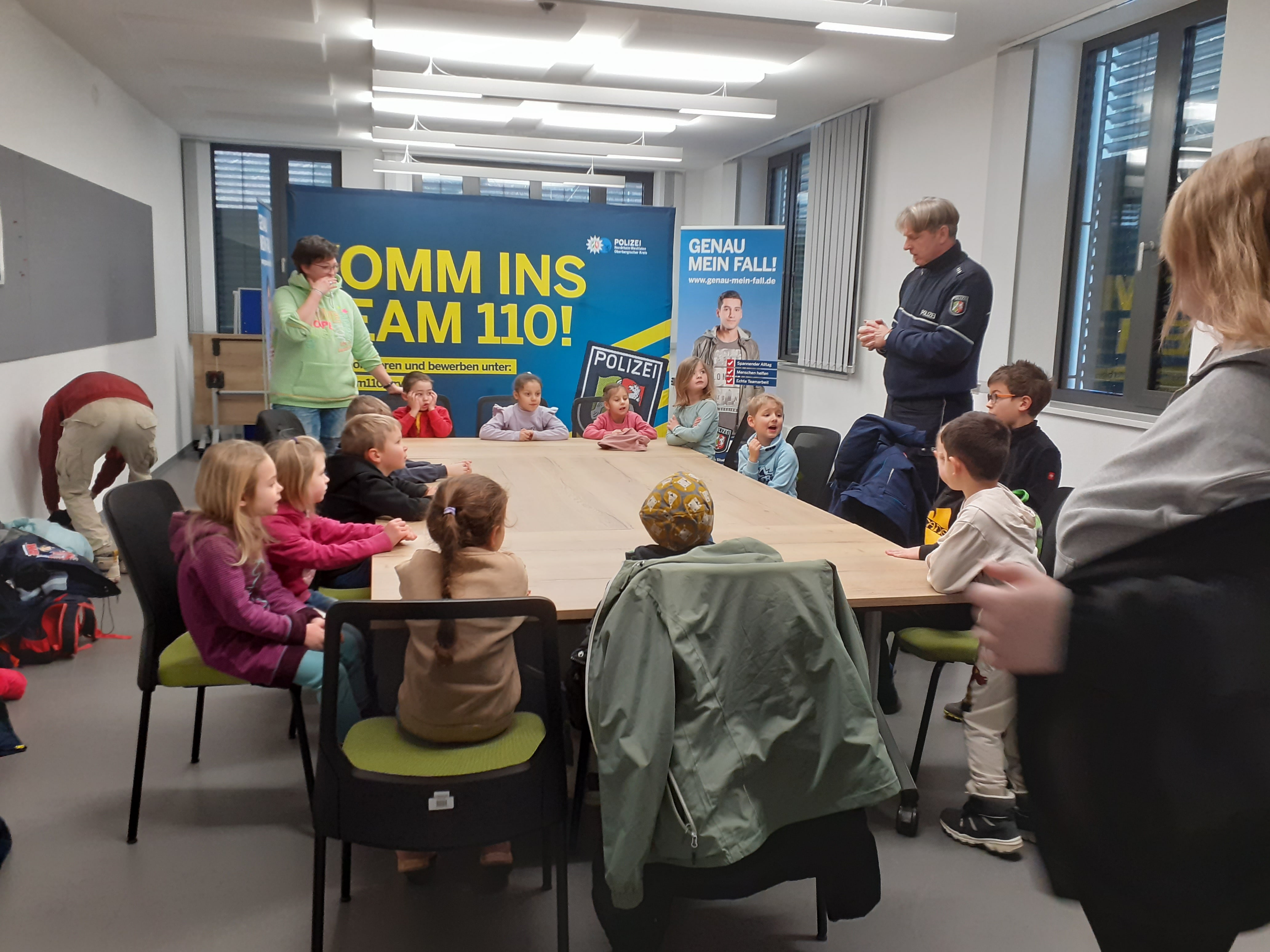 110 - Vorschulkinderausflug Polizei Gummersbach